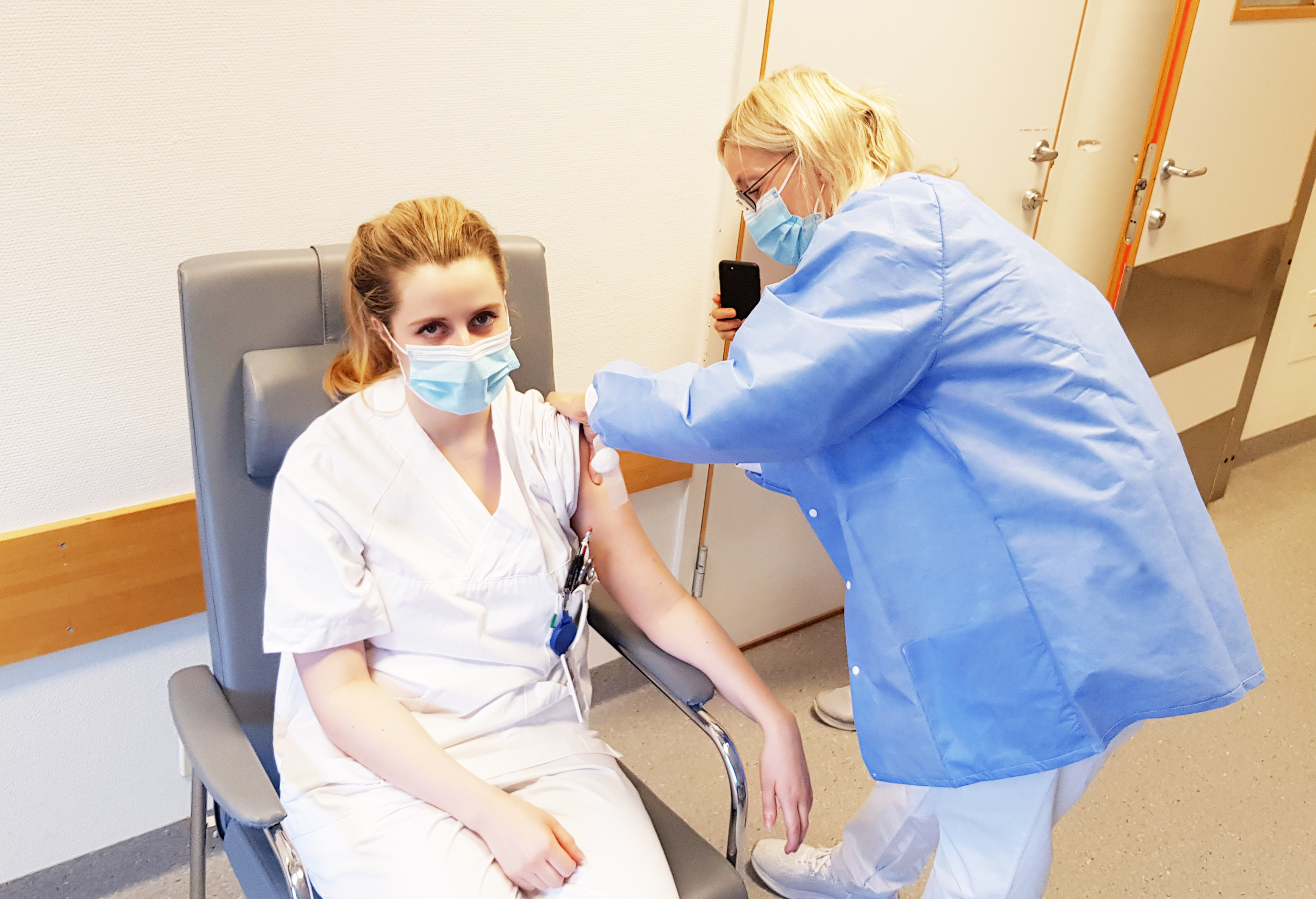 Ellisiv Lundgren, vaksine, Vivian Nilssen, korona 2 korr,.jpg